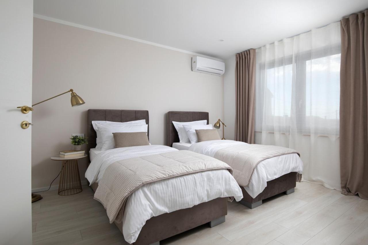 Villa Artis Pula Ngoại thất bức ảnh