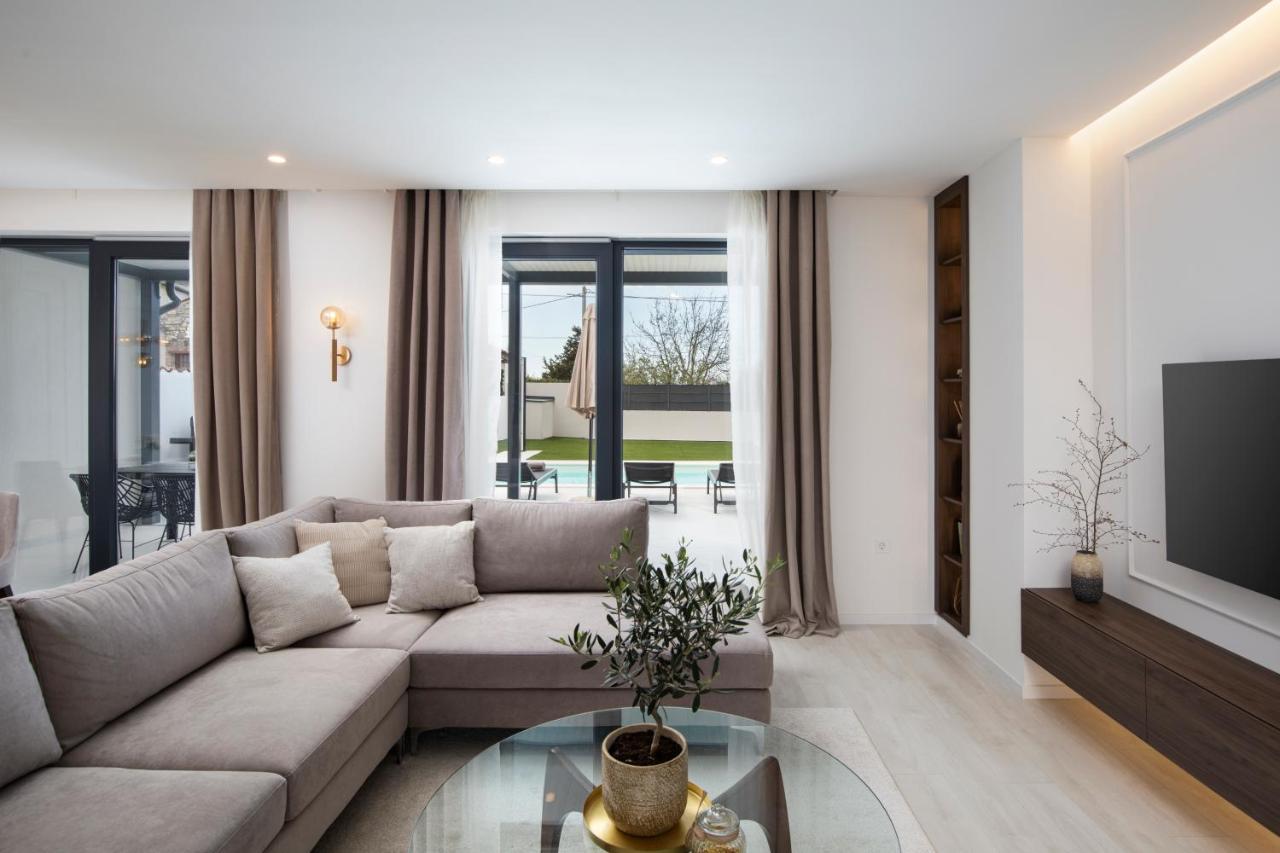 Villa Artis Pula Ngoại thất bức ảnh