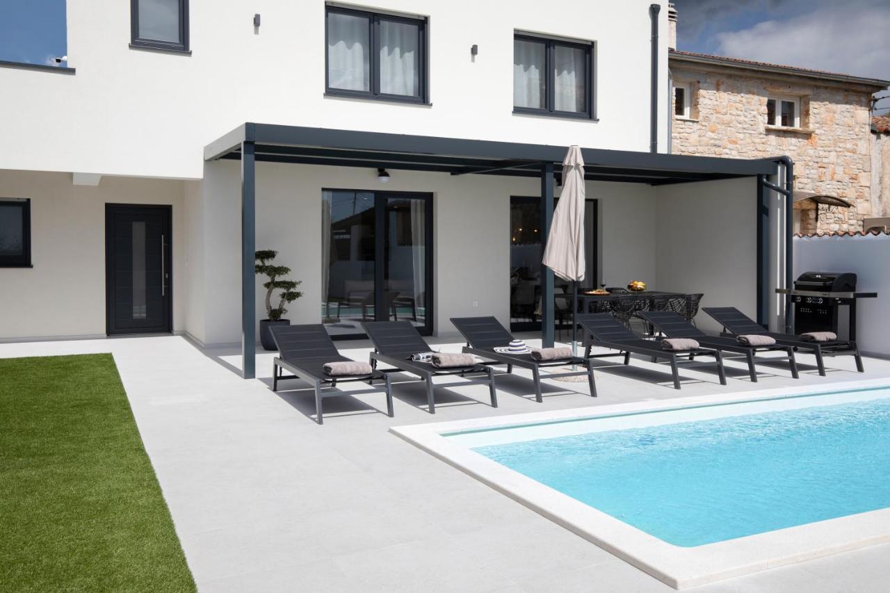 Villa Artis Pula Ngoại thất bức ảnh